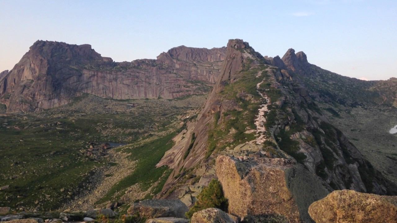 Висячий камень, Ергаки