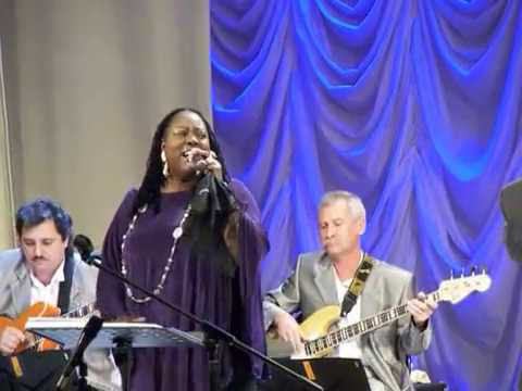 Мэнди Гейнс в Астрахани смотреть онлайн