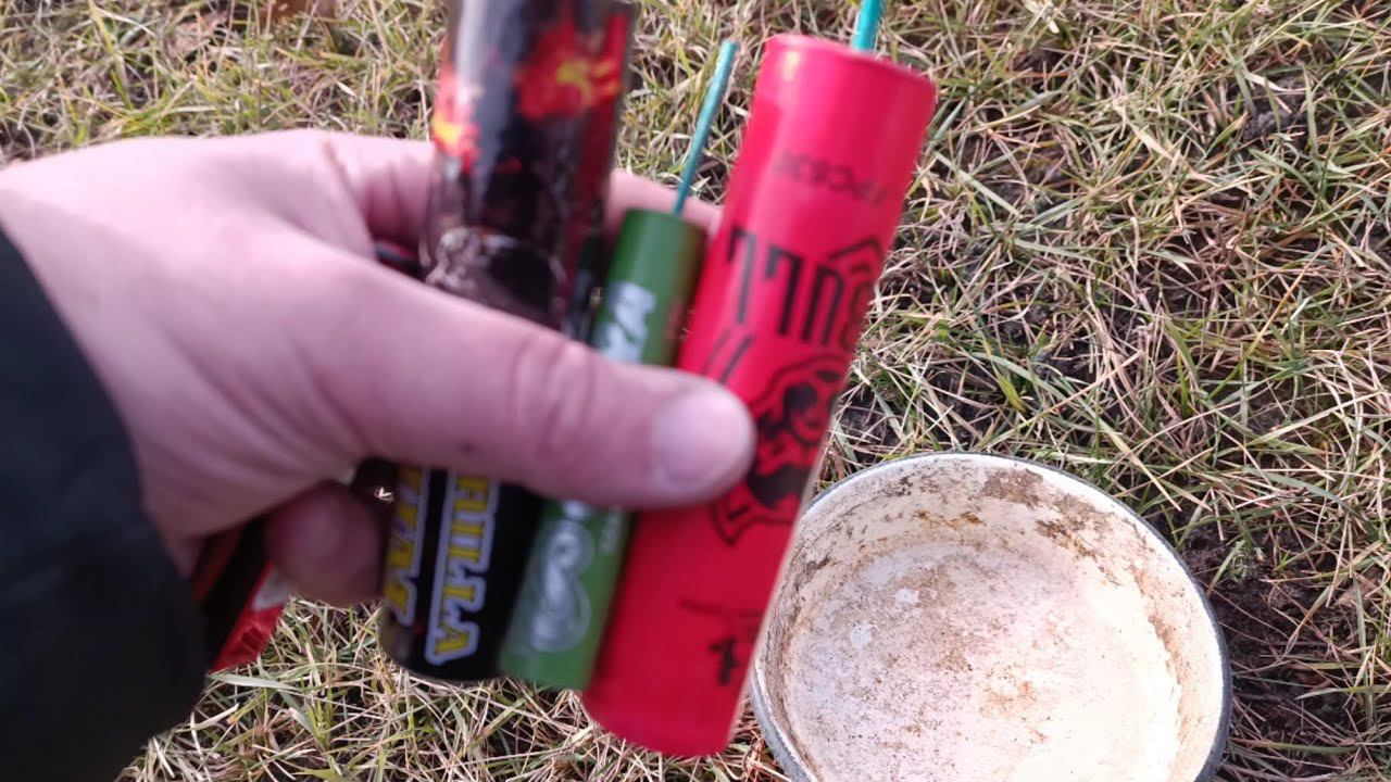 САМЫЕ МОЩНЫЕ ПЕТАРДЫ ПОД ЧАШКОЙ / ТЕСТ ПЕТАРД / УПАЛ В ГРЯЗЬ #пиротехника #петарды #взрыв #чашка смотреть онлайн