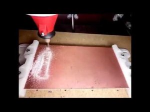 Гравировка печатной платы на  настольном ЧПУ гравере