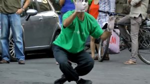 Clowning at Piazza della Signoria - Florence, Italy 2012
