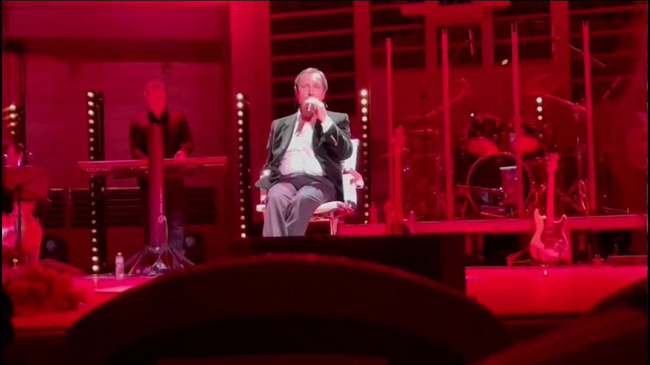 Николай Носков, концерт в МДМ 8.03.2021 смотреть онлайн