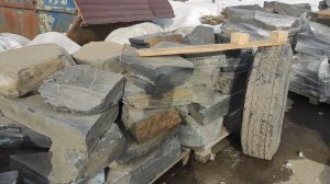 Глыба шунгита для подпорных стен и террас