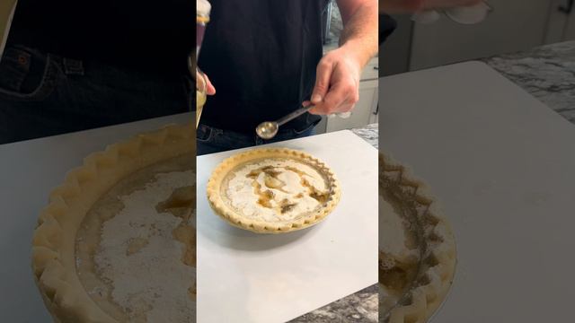 4 Ingredient Pie Hack You Guys HAVE To Try😱