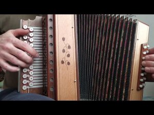 Постой, паровоз...(анонс видеоразбора на гармони)