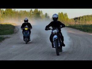 исследуем новую тропу в лесу к городу на Эндуро