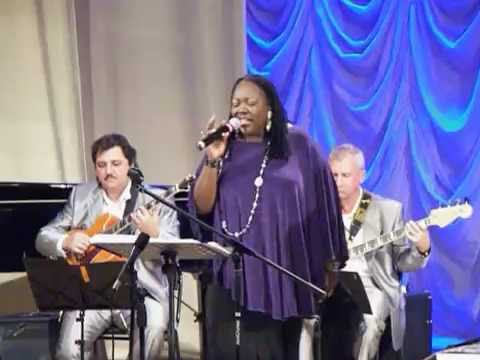 Мэнди Гейнс концерт в Астрахани смотреть онлайн