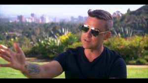 Robbie Williams | Party Like A Russian commentary