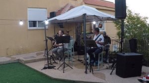 "Neshel Hanachash" (Meir Ariel) - covered live by Uri Tzafon