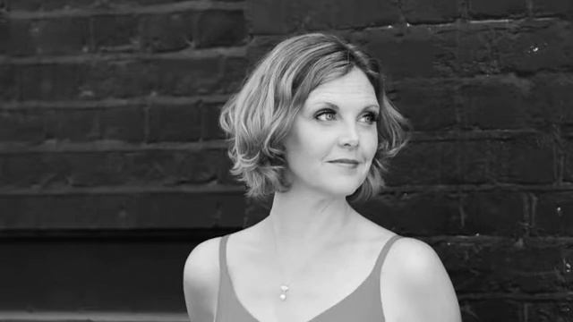 Elin Manahan Thomas - Bingen. O euchari, in leta via. смотреть онлайн