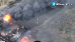 Пылает немецко-фашистский Marder, пытавшийся прорваться к Глушково в Курской области.