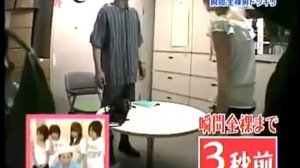 ­  Japanese gameshow 18 + Super Cute Japanese Girls Pranks!!! 8