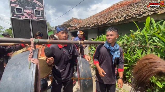 Mang Uwil Jogef Lucu Didepan Bedug Mang Aden❗️❗️Cuta Muda Group 💥 Getih Sunda Muda смотреть онлайн