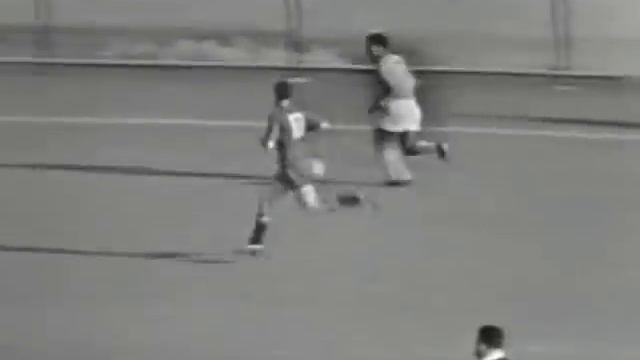 Garrincha great trick vs Spain - World Cup 1962 смотреть онлайн