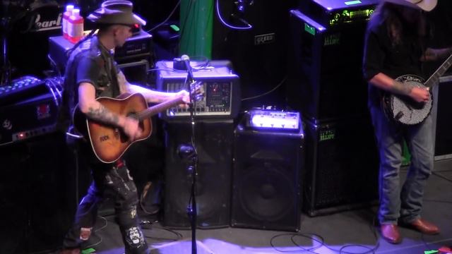 HANK 3 "I'll Never Get Out Of This World Alive" (Last song Hank Sr. wrote) смотреть онлайн