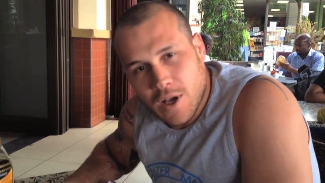 EFC AFRICA MOBILE: CHEF RETURNS смотреть онлайн