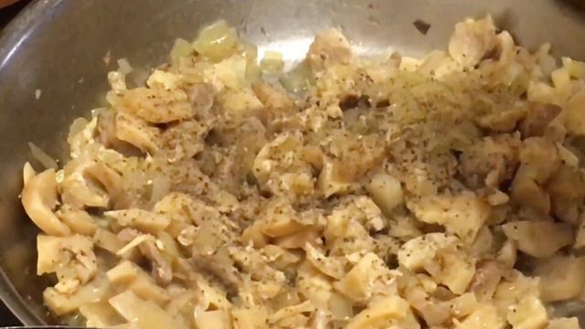 German Dish: Hühnerfrikassee | Chicken Fricassee | Quick German Recipe by JulsPage смотреть онлайн