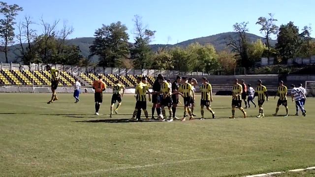 За Перник - Миньор срещу Струмска слава смотреть онлайн