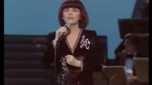 Mireille Mathieu / Мірей Матьє - Une Femme Amoureuse / Жінка в коханні