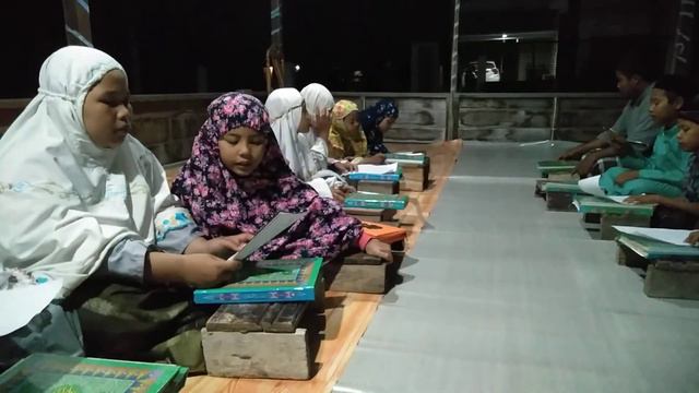 Lpi miftahul falah dsn sp IV lr H. Abbas dibelakang loket pelangi sblm ngaji latihan nazam Nabi