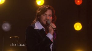 Adam Lambert Performs 'New Eyes'