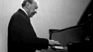 Benno Moiseiwitsch plays Rachmaninoff Concerto No. 2 (2/4)