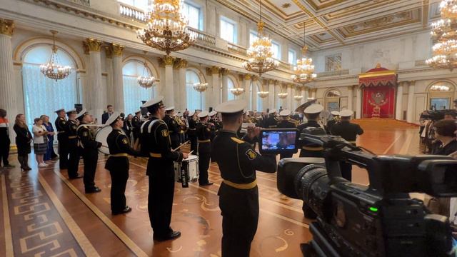 Военный оркестр на закрытии культурного форума в Эрмитаже 14.09.2024