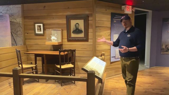 Bennett Table смотреть онлайн