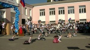 Танец. Школа №25 1.09.2019г