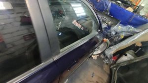 Подготовка и покраска авто в гараже (поворотники сердечки)