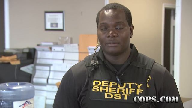 Chase 'em Down, Senior Deputy Thompson and Deputy Raymond, COPS TV SHOW смотреть онлайн