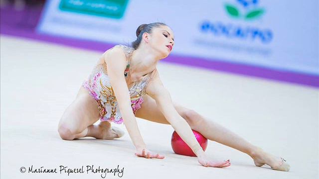 Neviana Vladinova - Ball 2017 - Music смотреть онлайн