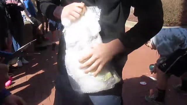 mrsgaska 2018 Egg Drop Kenny cracked смотреть онлайн