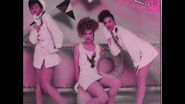 The Flirts - Temptation смотреть онлайн