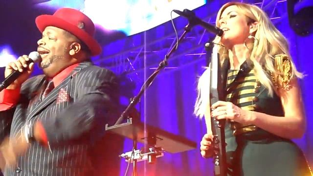 Candy Dulfer - California love + No diggity - Ladies of Soul (13.02.2016) Ziggo Dome смотреть онлайн