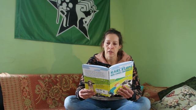 Karl Klops der coole Kuhheld, Leseprobe Veganotopia e.V. смотреть онлайн