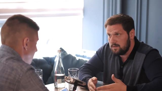 Александр Урбанский о политике, городе и недопонимании с Абрамченко смотреть онлайн