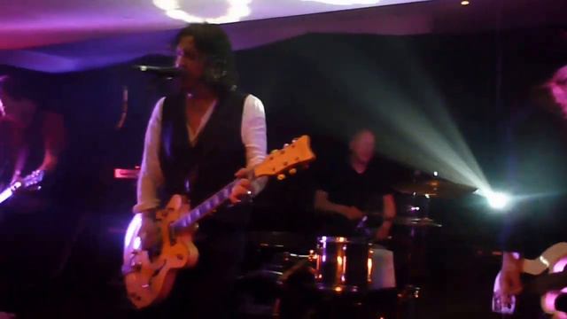 Tyla J Pallas Band. Last Bandit. Fulford Arms. 5/5/2016
