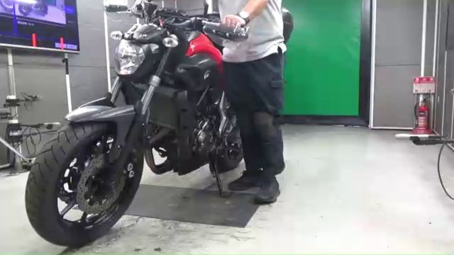 Мотоцикл naked bike Yamaha MT-07 ABS рама RM07J нэйкед спорт мотокофр гв 2015 пробег 9 т.км красный