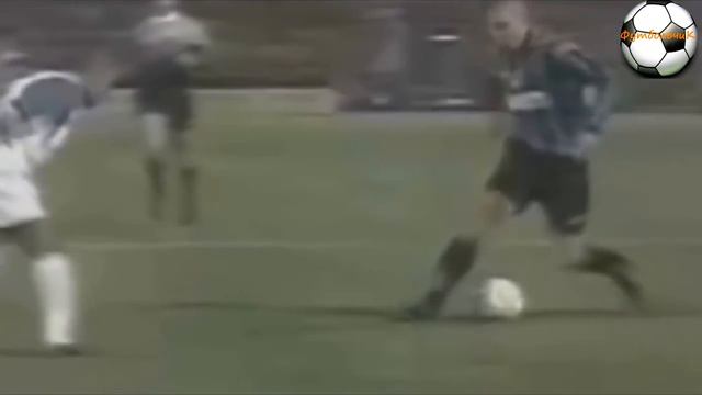 Великолепное Владение Мячом(Финты, Пасы) от  Великих Футбольных Игроков смотреть онлайн