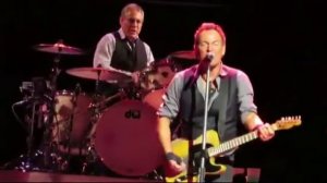 Bruce Springsteen - 2016 - Boston - Roulette - HQ Audio