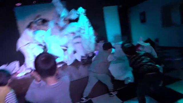 Chinese Kids Welcomes Mimirichi Clowns! смотреть онлайн