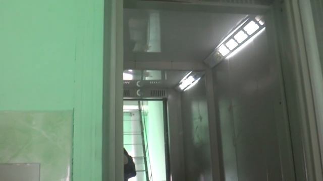 Электрический лифт V=0,71 м-с, грузоподъемность 400 кг (2783) смотреть онлайн