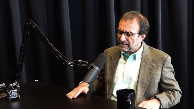 Do masks work? | Vincent Racaniello and Lex Fridman смотреть онлайн