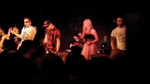 Элизиум и Блондинка Ксю-100% хит.