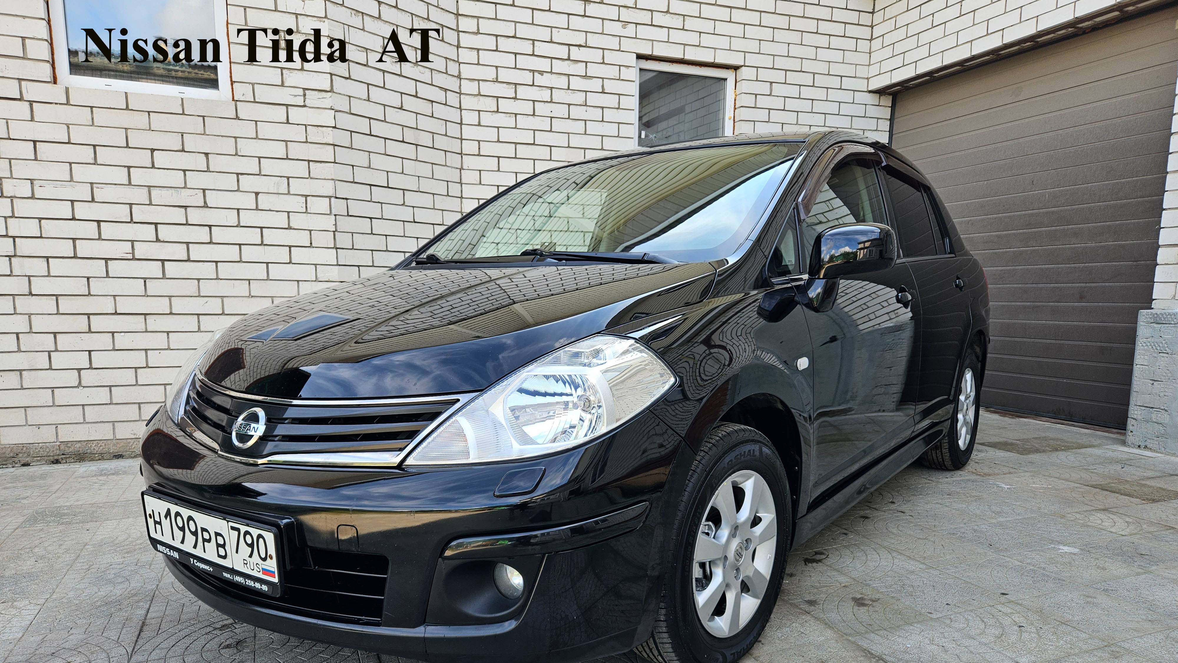 NISSAN TIIDA, 2012 АТ 1,6 литра 110 лс  куплен 04,2013 тел 89106769399