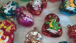 17. Клинская "Ёлочка". Стеклянные ёлочные игрушки из серии " Подарок"