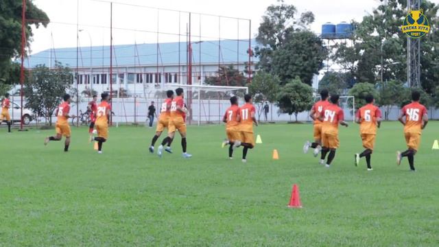 LATIHAN PERSIJA JAKARTA TANPA SERGIO FARIAS, MARCO SIMIC, MARCO MOTTA, ROHID CHAND, MARK KLOK