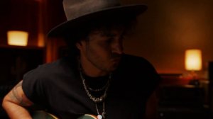 Art Menezes Performs with the Heritage Custom Core H-150 P90