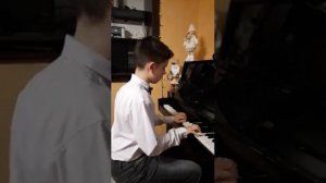 Бах. Трехголосная фуга. Фортепиано.